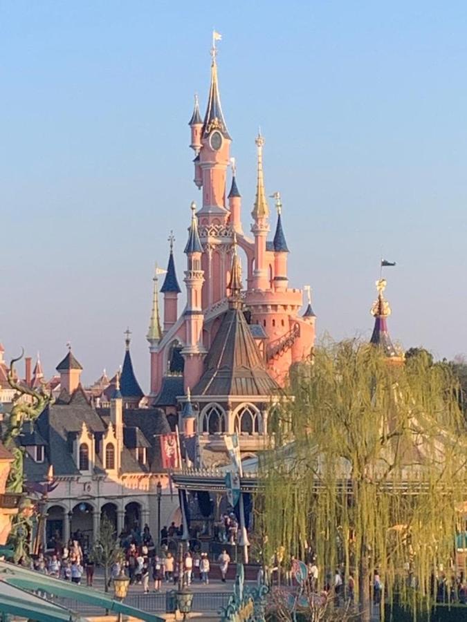 Studio Disneyland Paris Holidays Montevrain Bagian luar foto